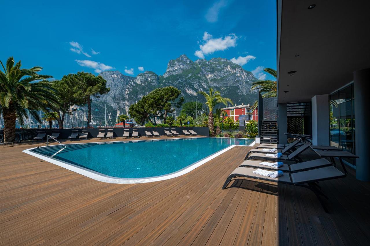 Lake Front Hotel Mirage Riva del Garda Exterior photo